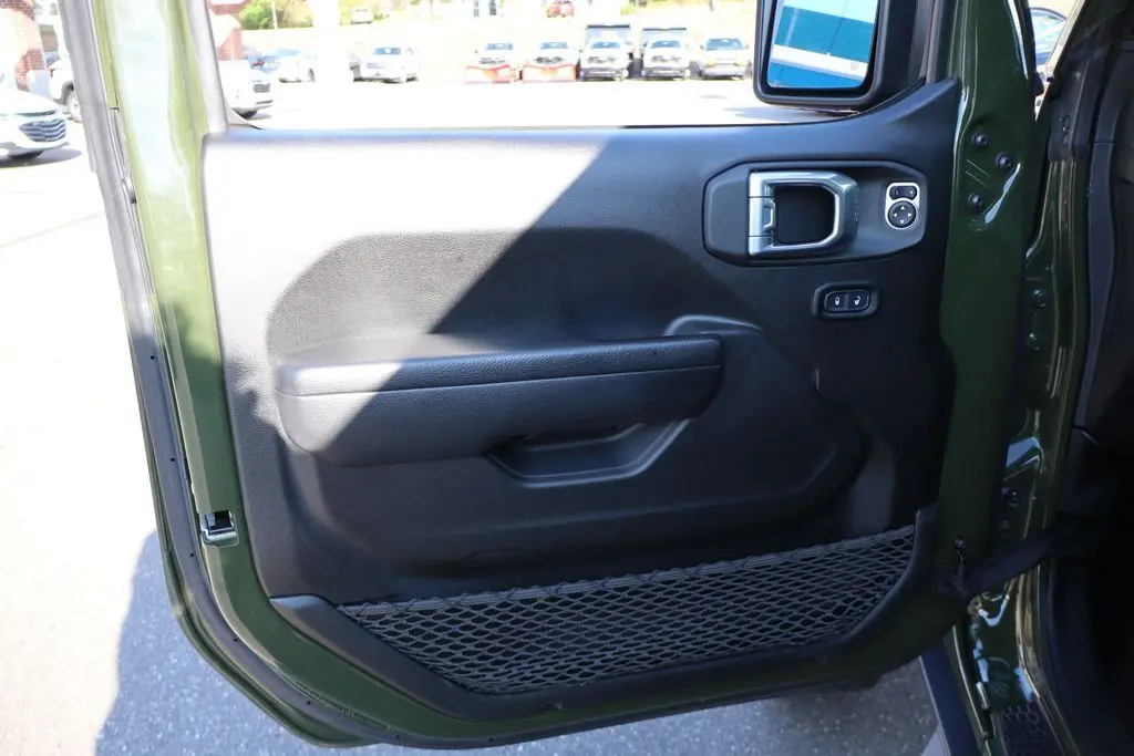 2022 Jeep Wrangler Unlimited Sport photo 7