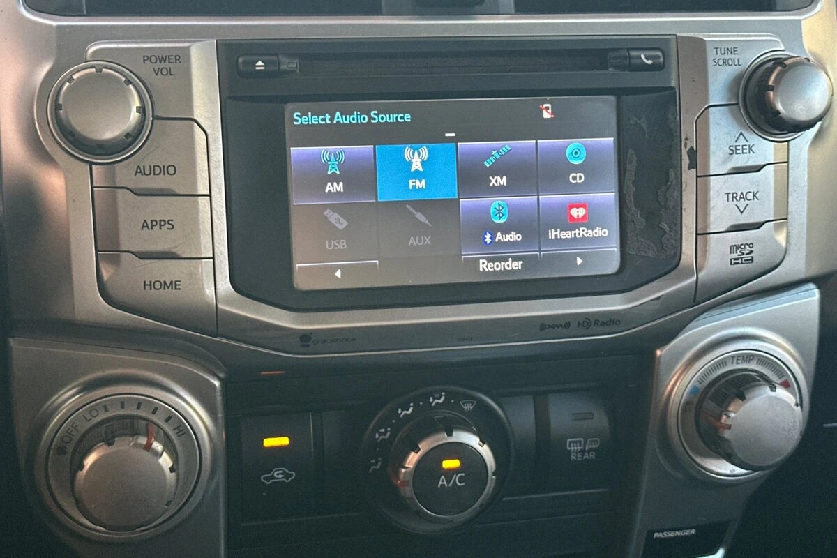 2019 Toyota 4Runner SR5 - Photo 18