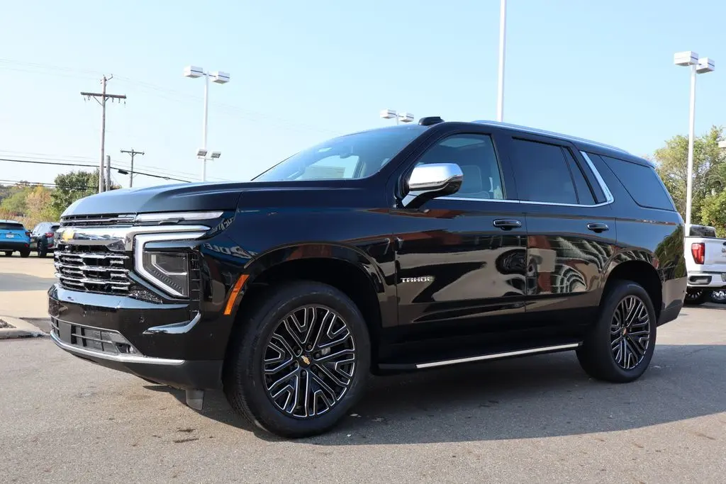 2025 Chevrolet Tahoe Premier photo 7