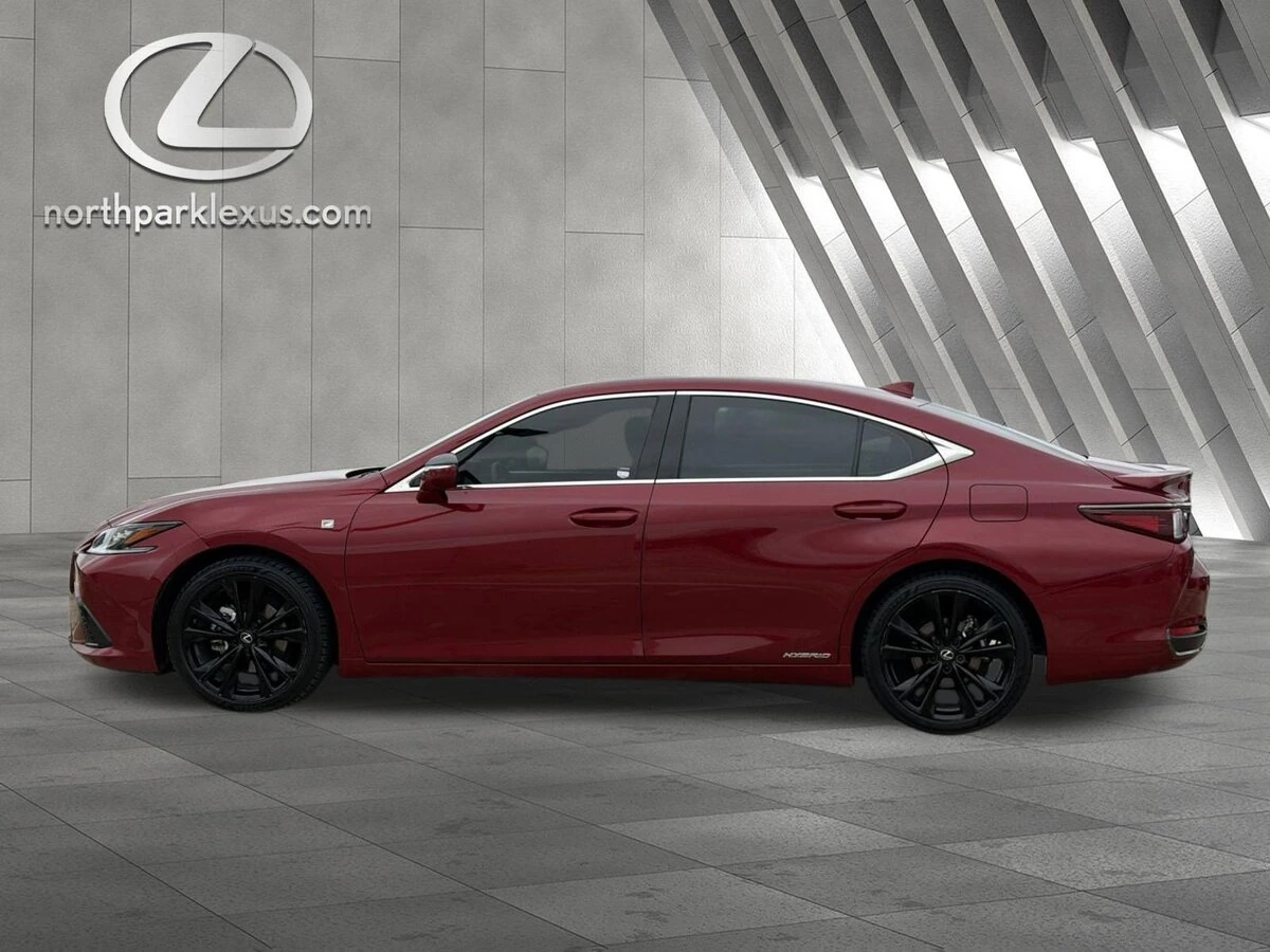 2022 Lexus ES 300h 300h F SPORT's photo