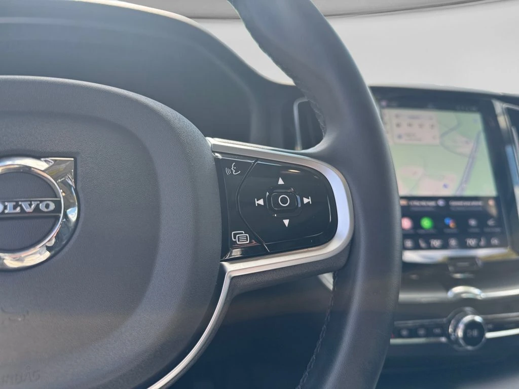 2025 Volvo XC60 Plus - Photo 30