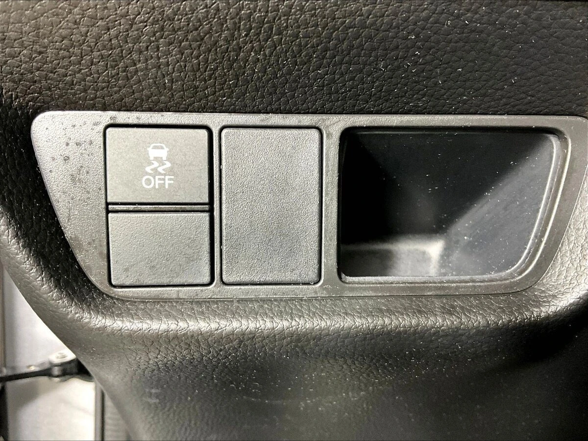 2025 Honda HR-V LX - Photo 34