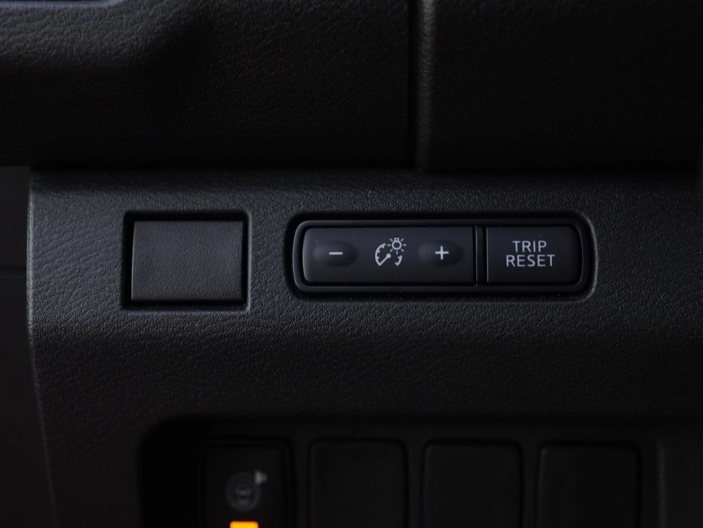 2026 Nissan Frontier SV - Photo 11