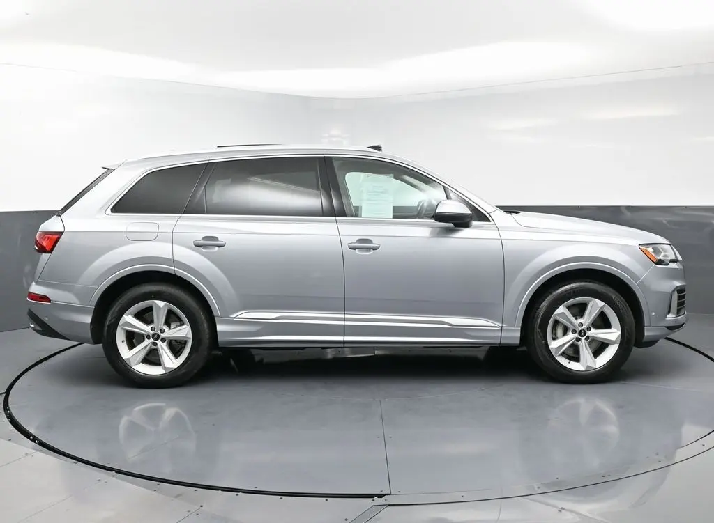 2022 Audi Q7 Premium photo 6