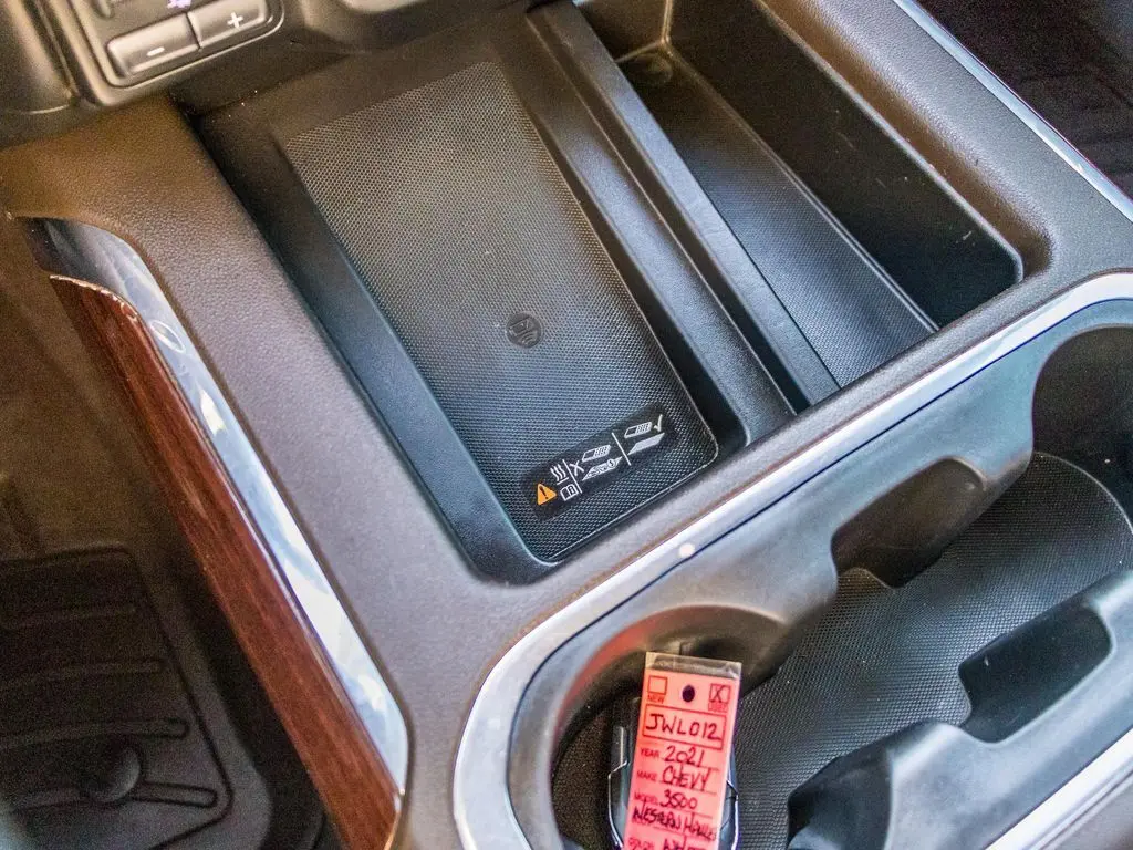 2021 Gmc Sierra Denali photo 36