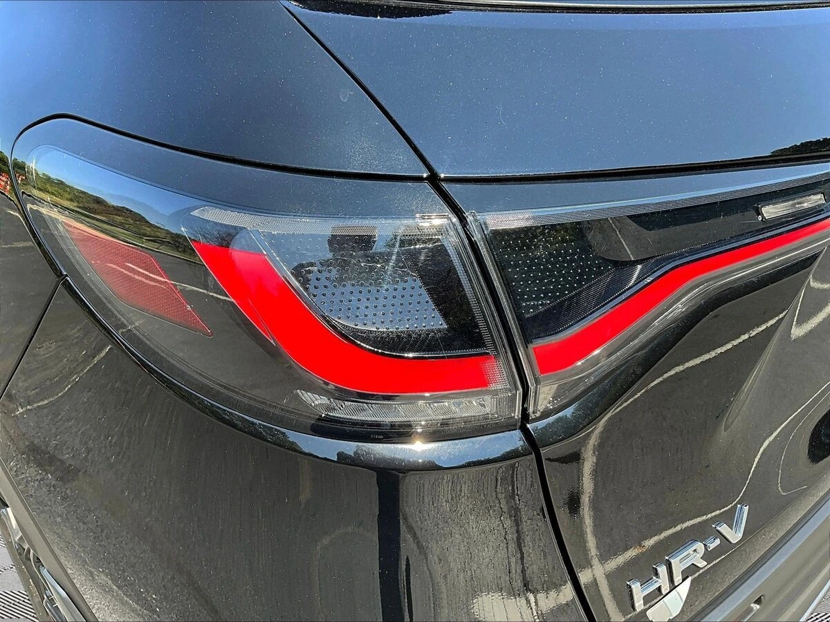 2025 Honda HR-V Sport - Photo 23