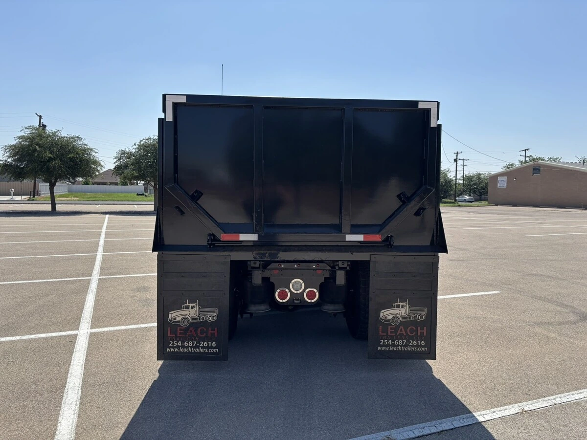 2020 Freightliner Cascadia — photo 2