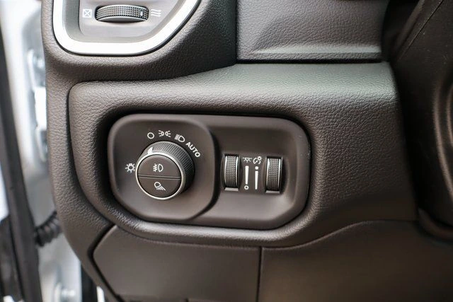 2026 RAM 2500 Laramie - Photo 17