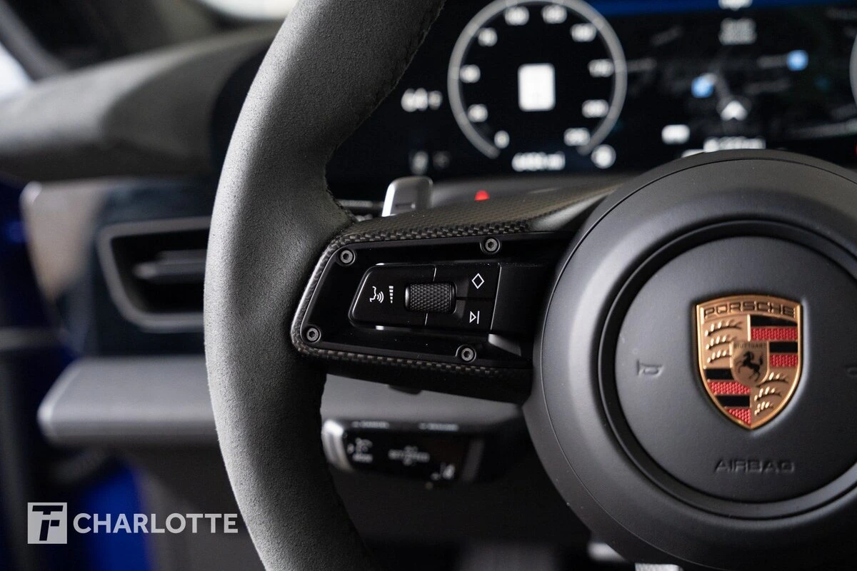 2025 Porsche Taycan Turbo GT with Weissach Package - Photo 27
