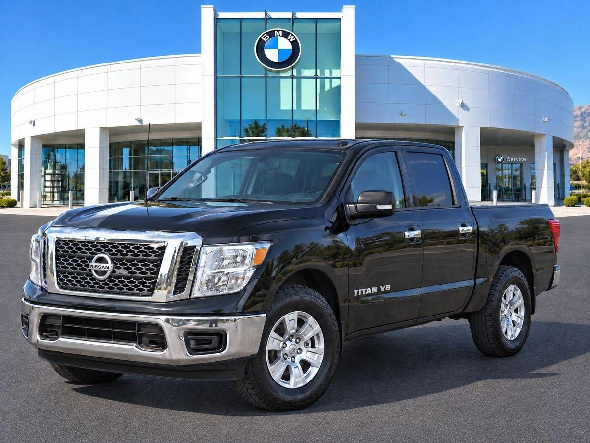 2018 Nissan Titan SV