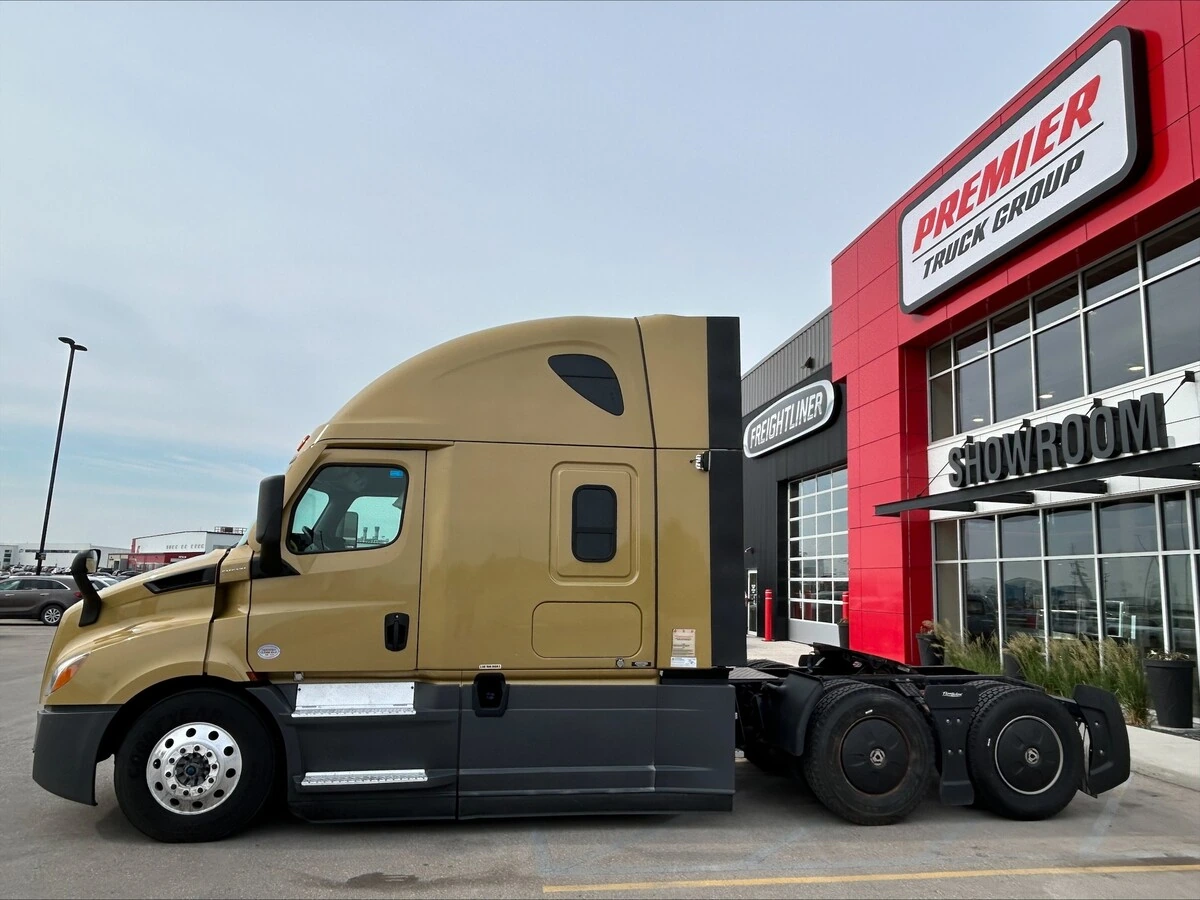 2022 Freightliner Cascadia — photo 4