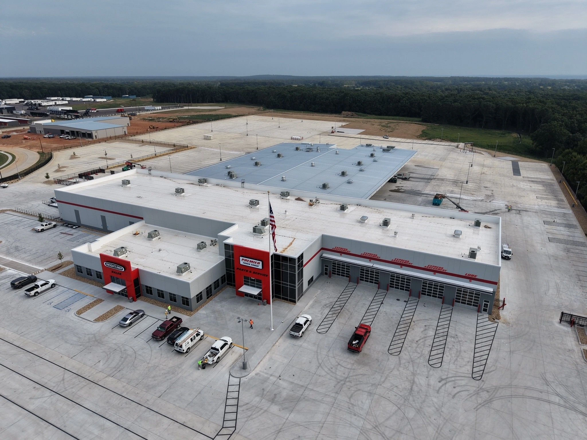 Premier Truck Group of Springfield Collision Center