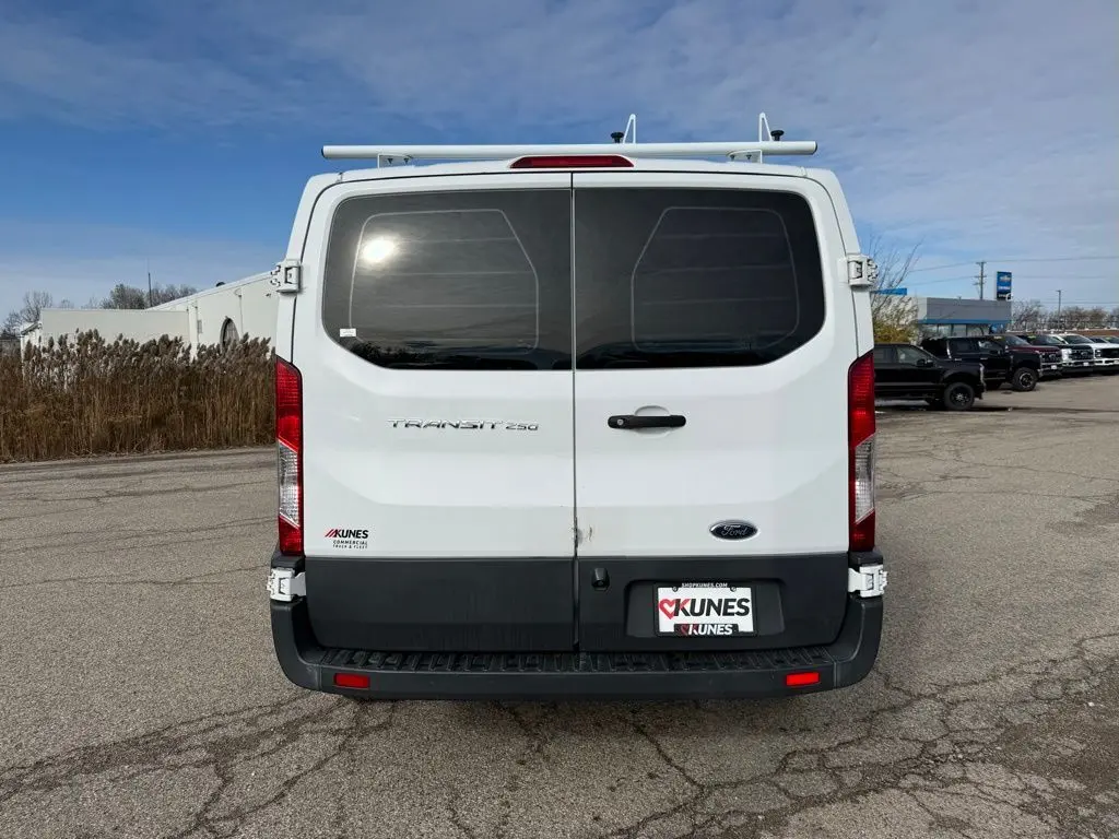 2018 Ford Transit photo 4