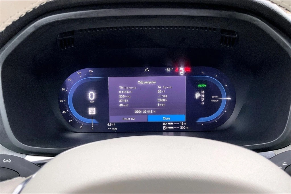 2024 Volvo - image 13