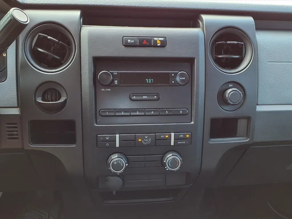 2014 Ford F-150 XL photo 4