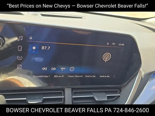 2025 Chevrolet Trax LT photo 3