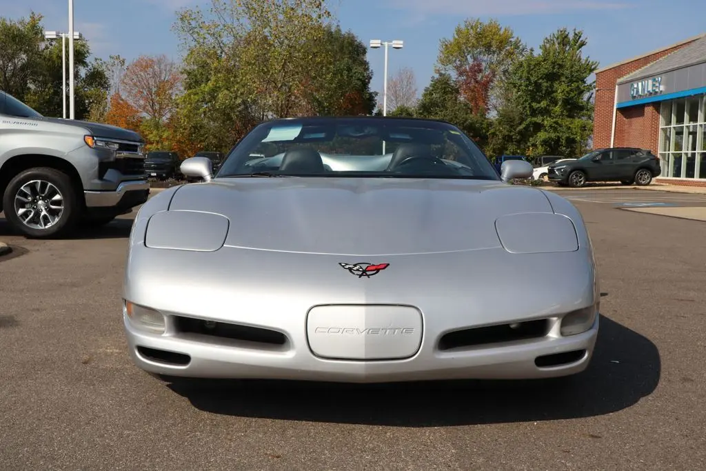 2002 Chevrolet Corvette Base photo 4