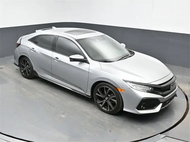 2018 Honda Civic Sport Touring photo 8