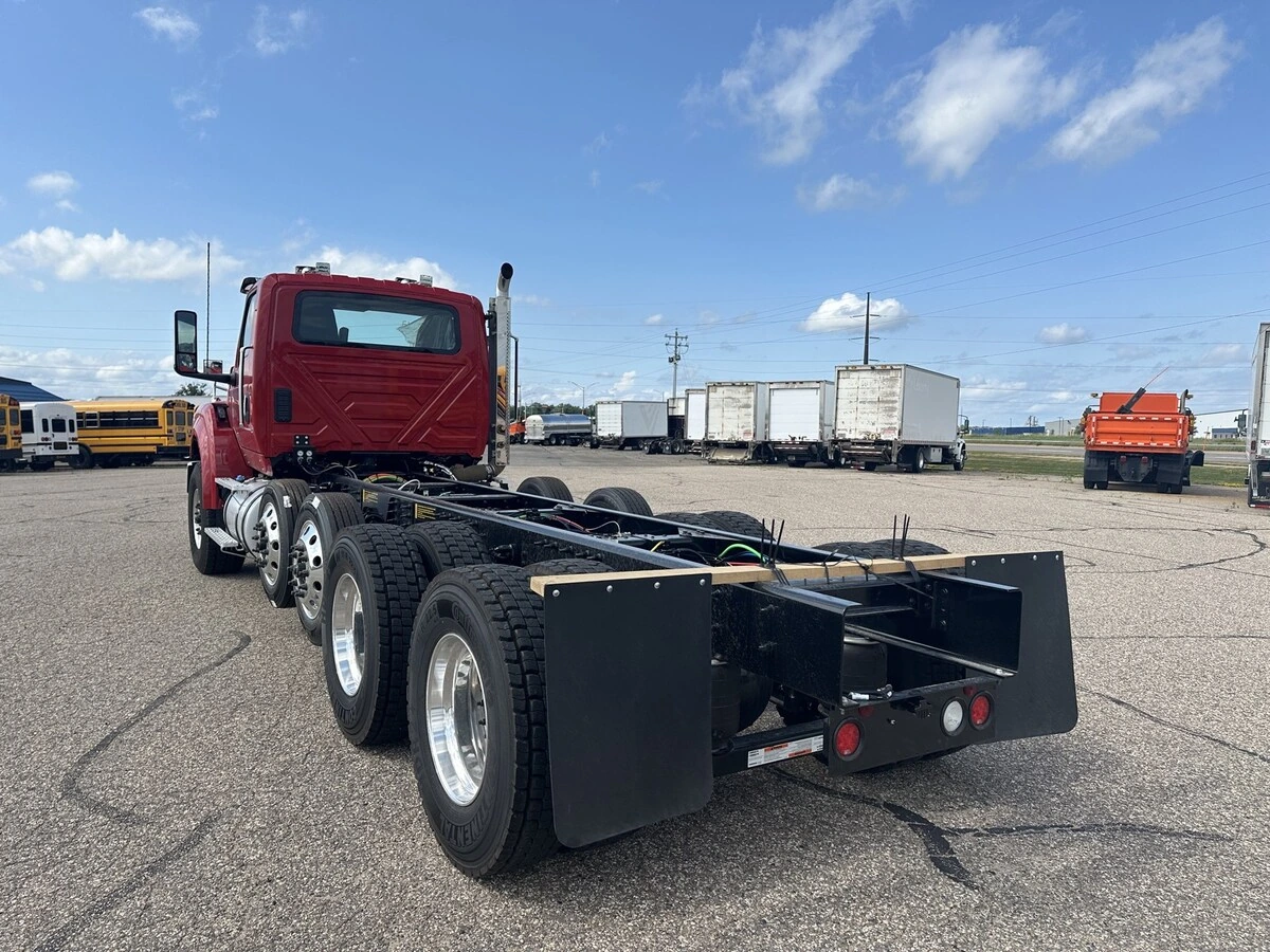 2027 International HV in Marshfield, WI — photo 3