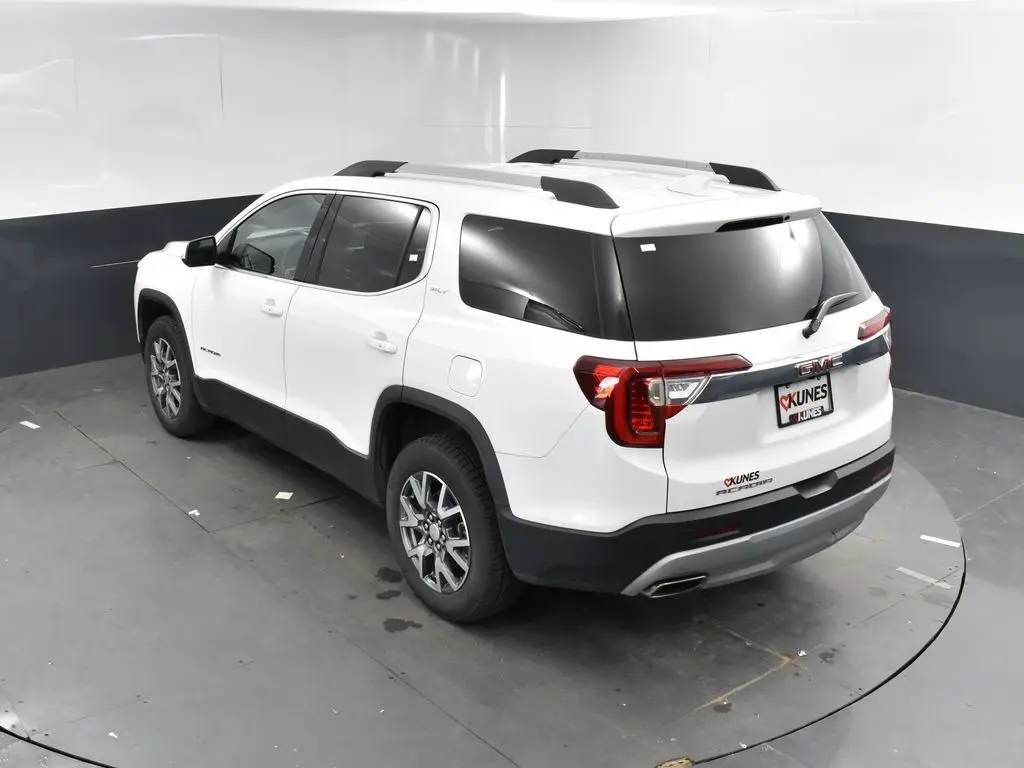 2023 Gmc Acadia SLT photo 26