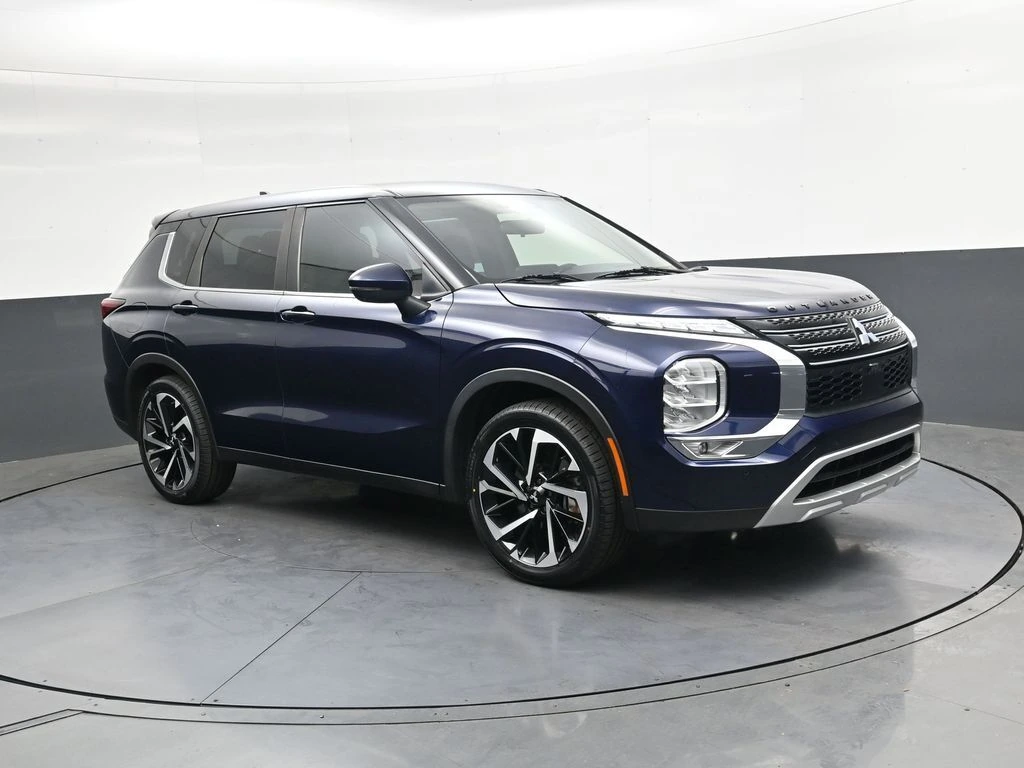 2022 Mitsubishi Outlander SE S-AWC's photo