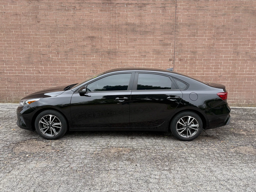 Used 2023 Kia Forte LXS with VIN 3KPF24AD7PE528620 for sale in Kansas City