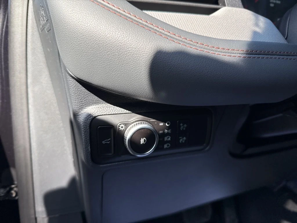 2026 Ford Explorer Active - Photo 14