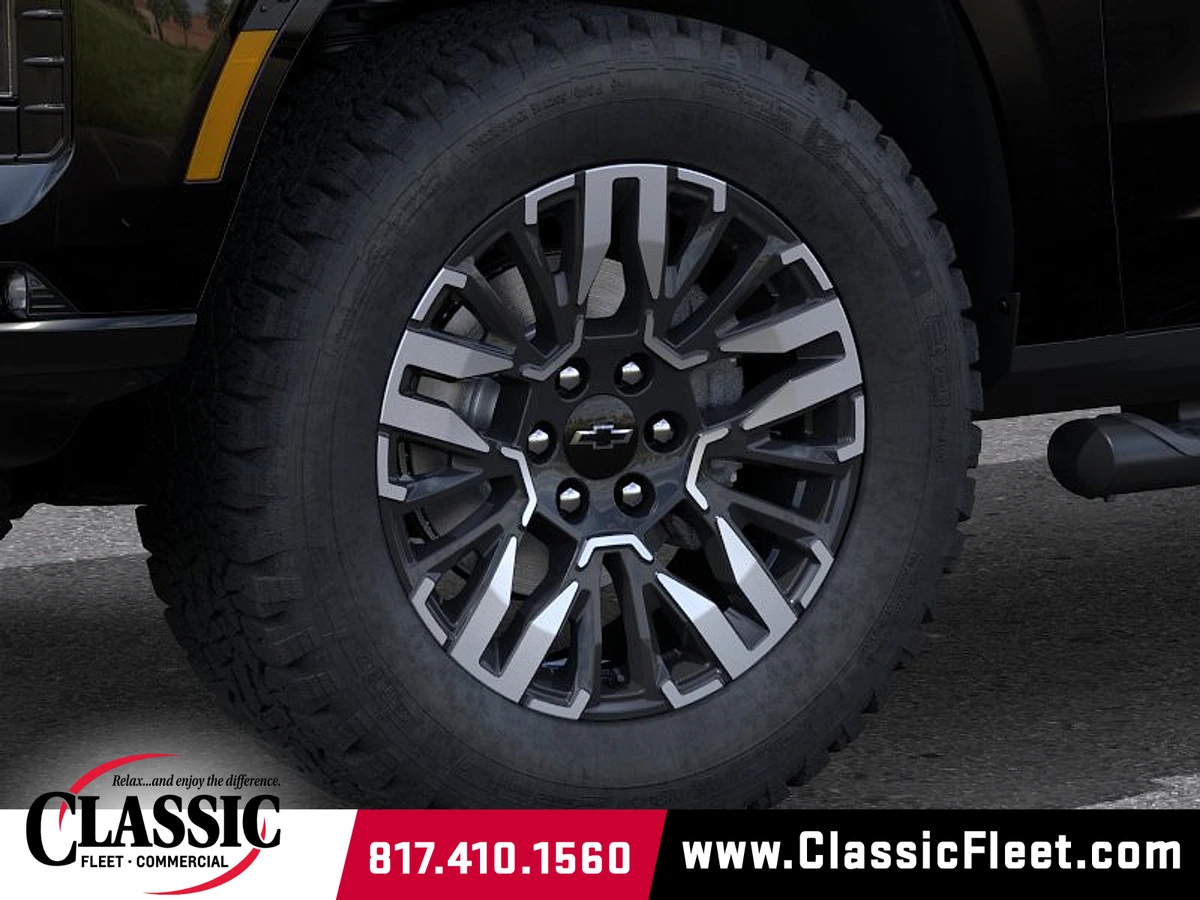 2026 Chevrolet Tahoe Z71 - Photo 9