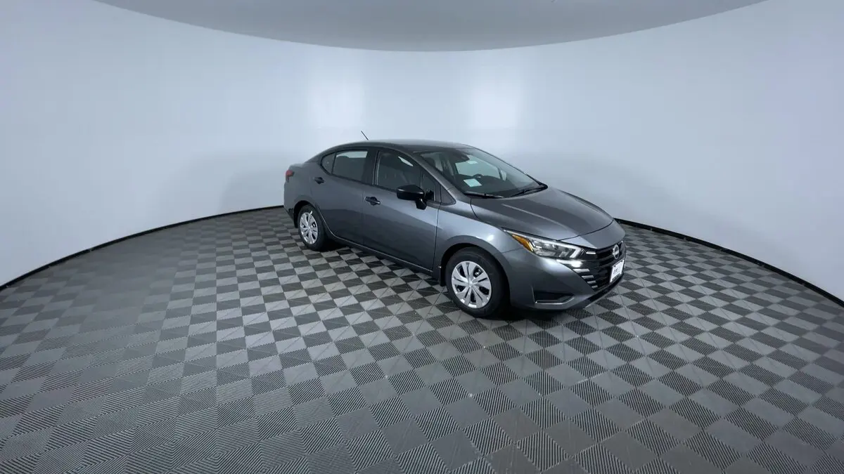 2025 Nissan Versa S photo 2