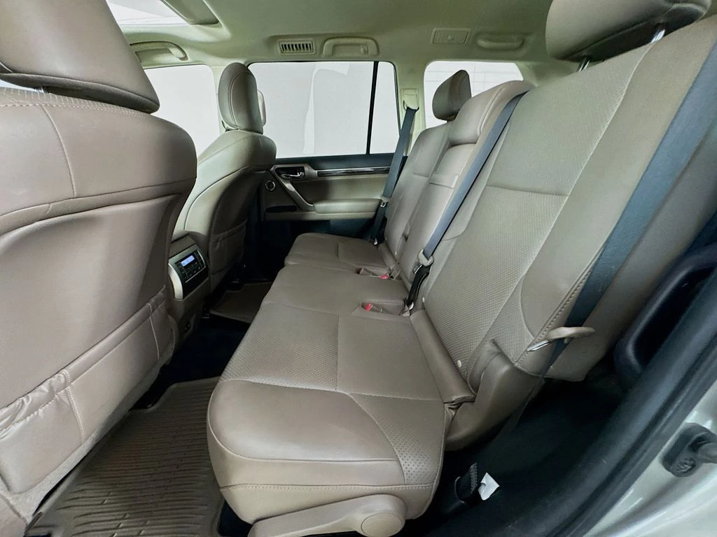 2020 Lexus GX LUXURY - Photo 31