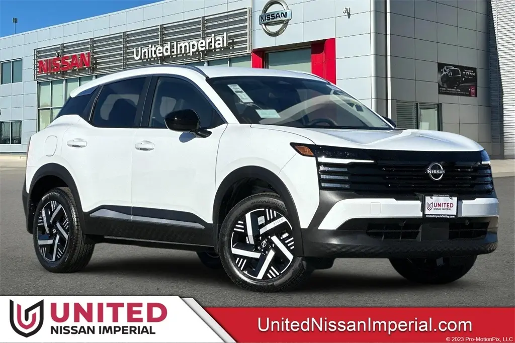 2026 Nissan KICKS SV's photo