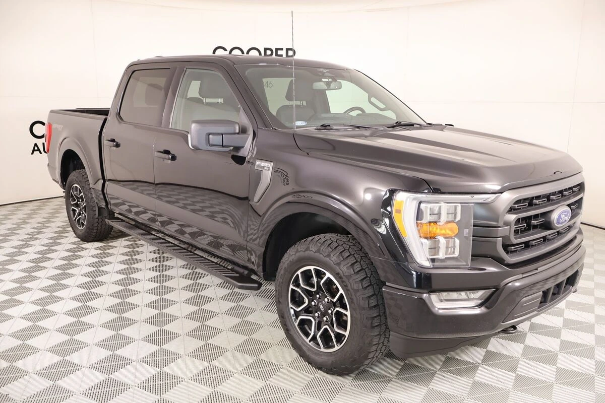 2023 Ford F-150 XLT 4x4 SuperCrew 5-1/2 Box's photo