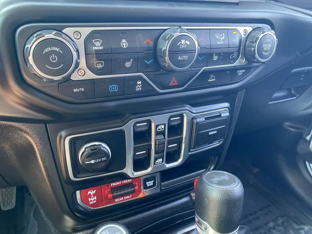 2023 Jeep Wrangler Rubicon 4xe photo 33