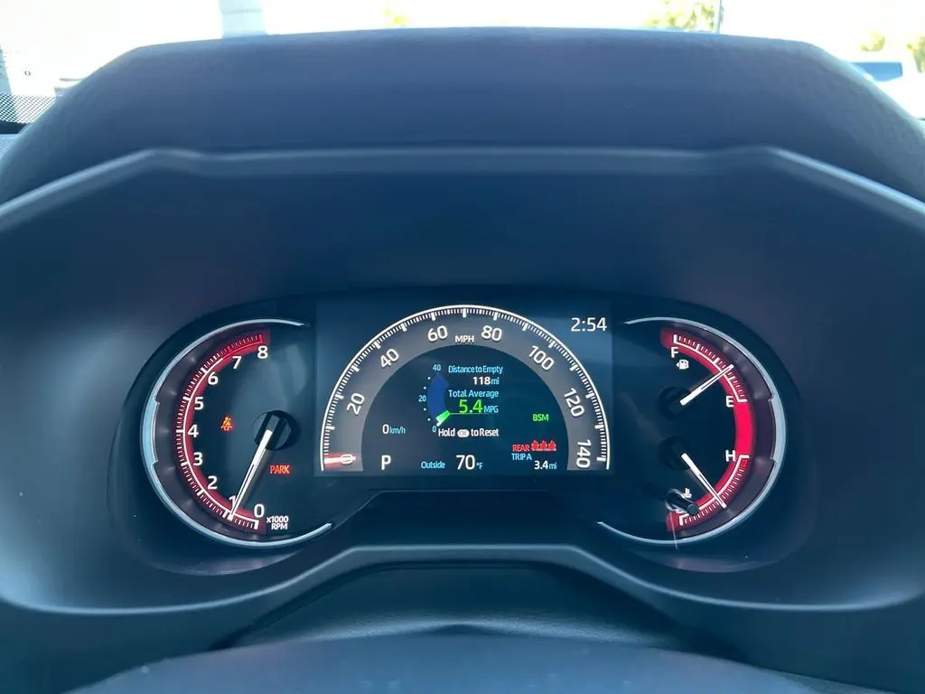 2025 Toyota RAV4 XLE photo 15