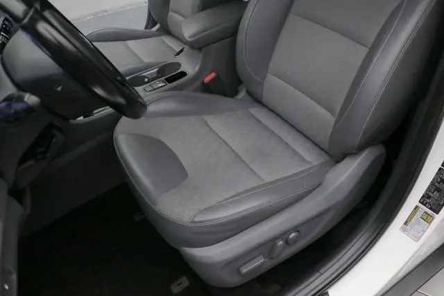 2019 Kia Niro EX Touring S photo 25