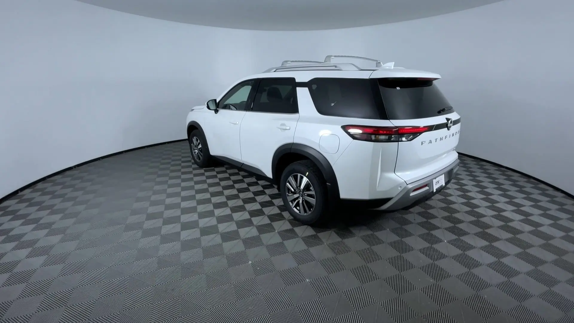 2025 Nissan Pathfinder SL photo 6