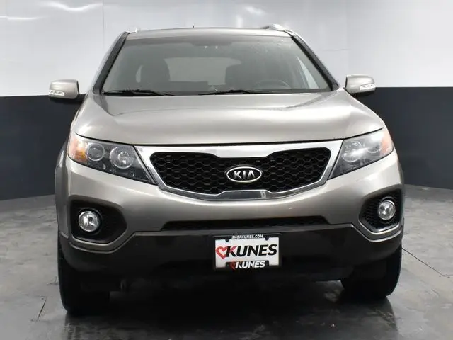 Used 2013 Kia Sorento EX with VIN 5XYKU4A62DG373449 for sale in Belvidere, IL