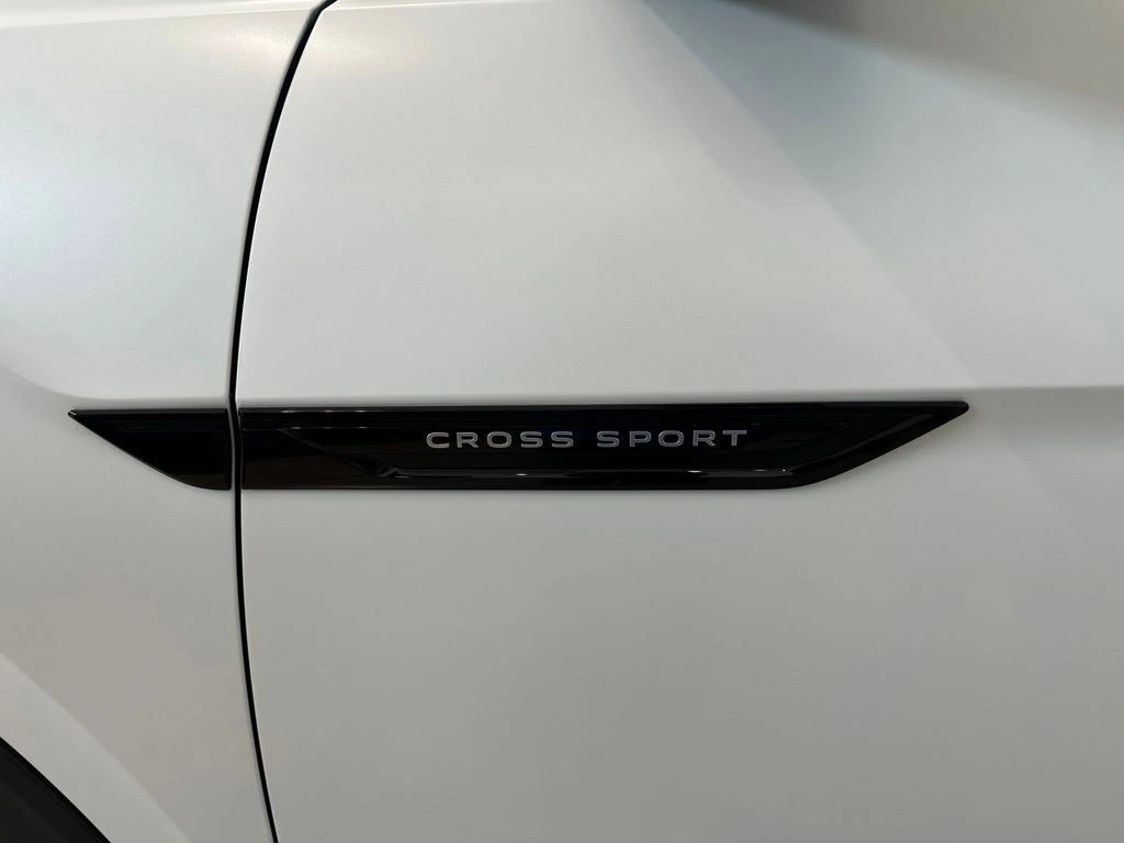 2026 Volkswagen Atlas Cross Sport SEL R-LINE - Photo 9