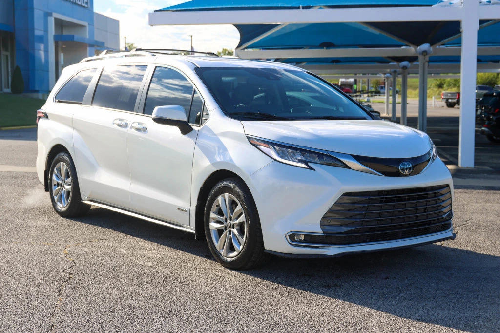2021 Toyota Sienna Limited