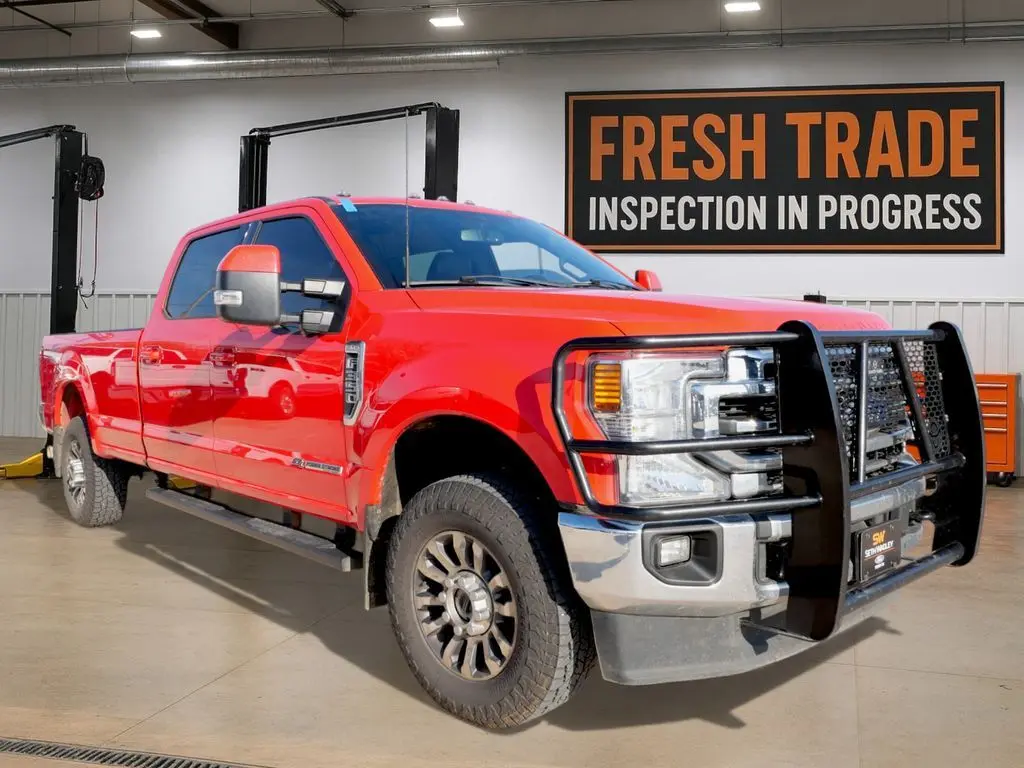 2022 Ford F-350 Super Duty Lariat's photo
