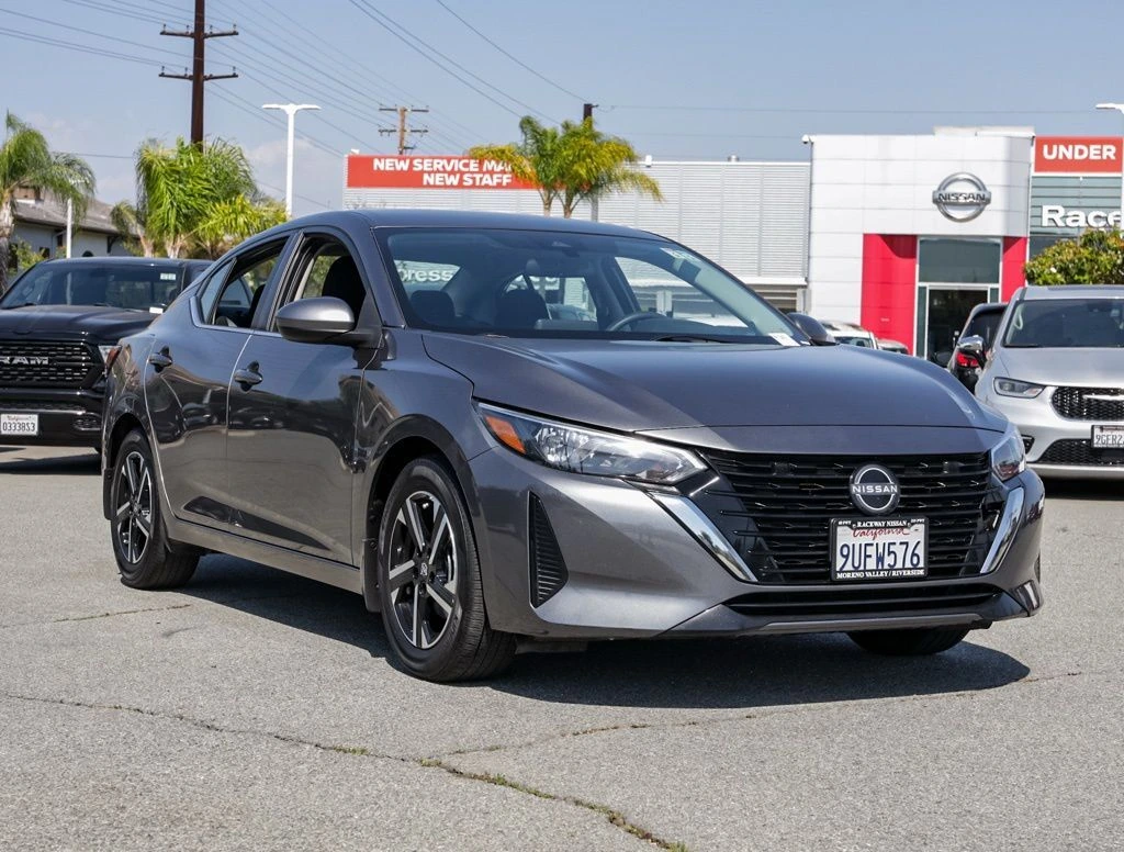 2025 Nissan Sentra SV CVT's photo