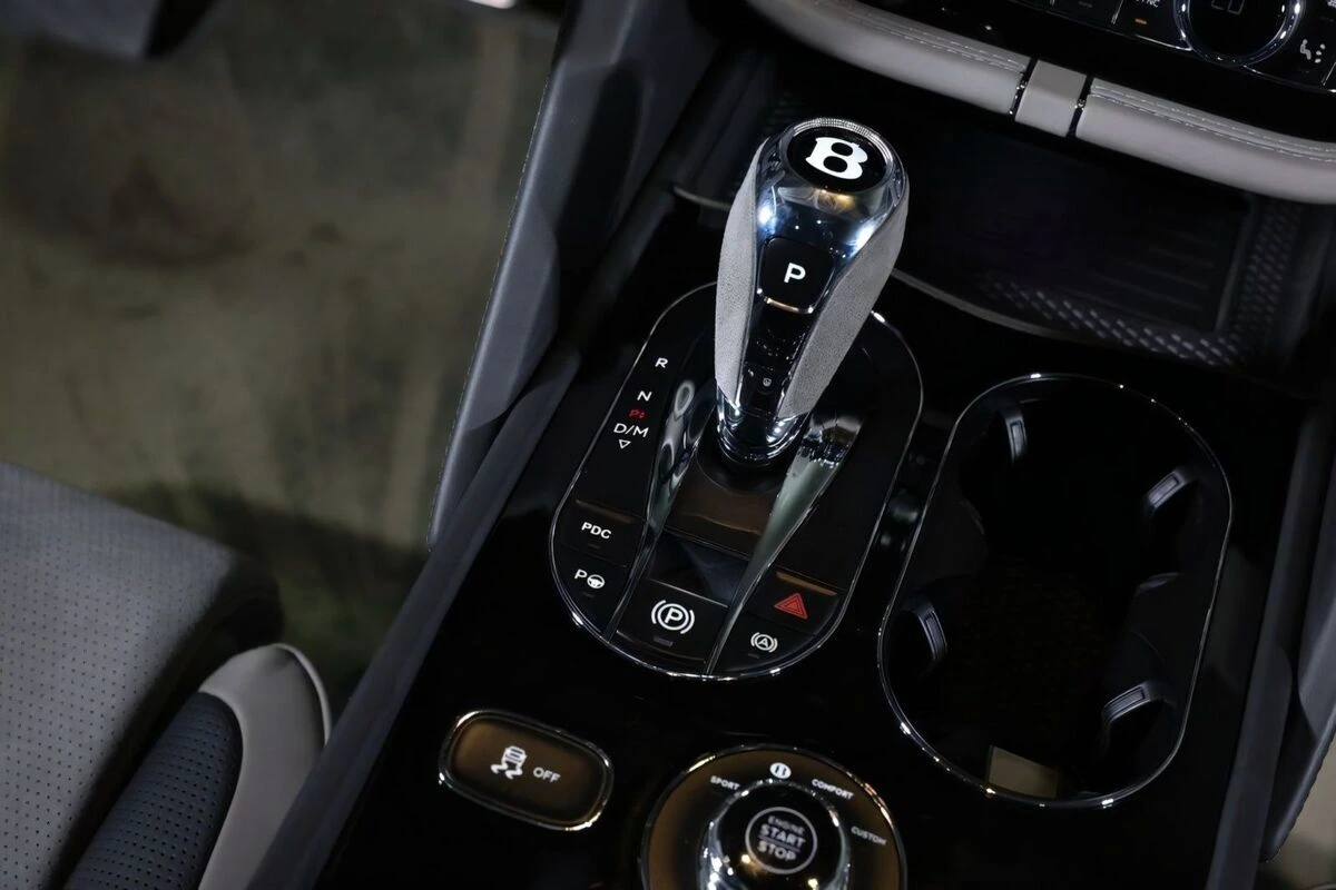 2022 Bentley Bentayga S - Photo 27