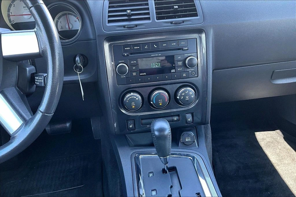 2010 Dodge Challenger R/T - Photo 6
