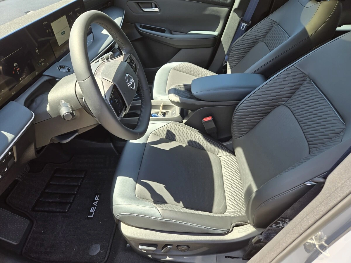 2026 Nissan LEAF Platinum+ - Photo 11