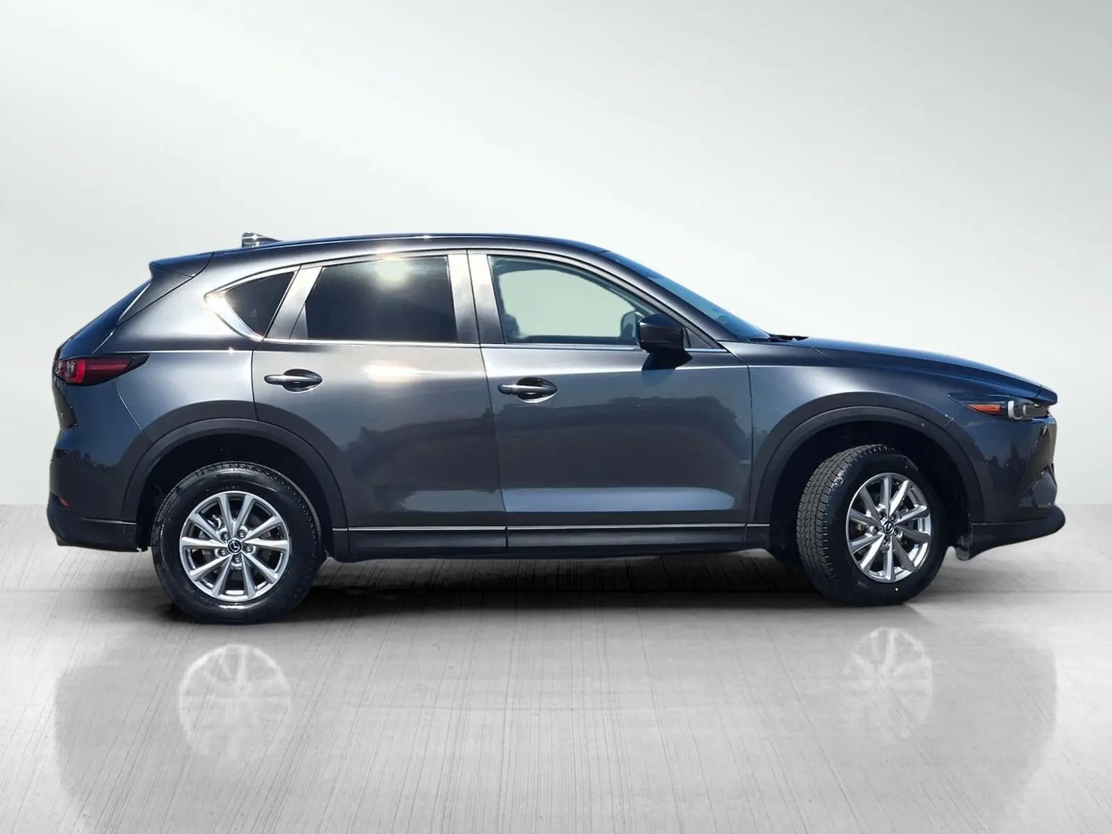 2023 Mazda CX-5 2.5 S Preferred photo 3