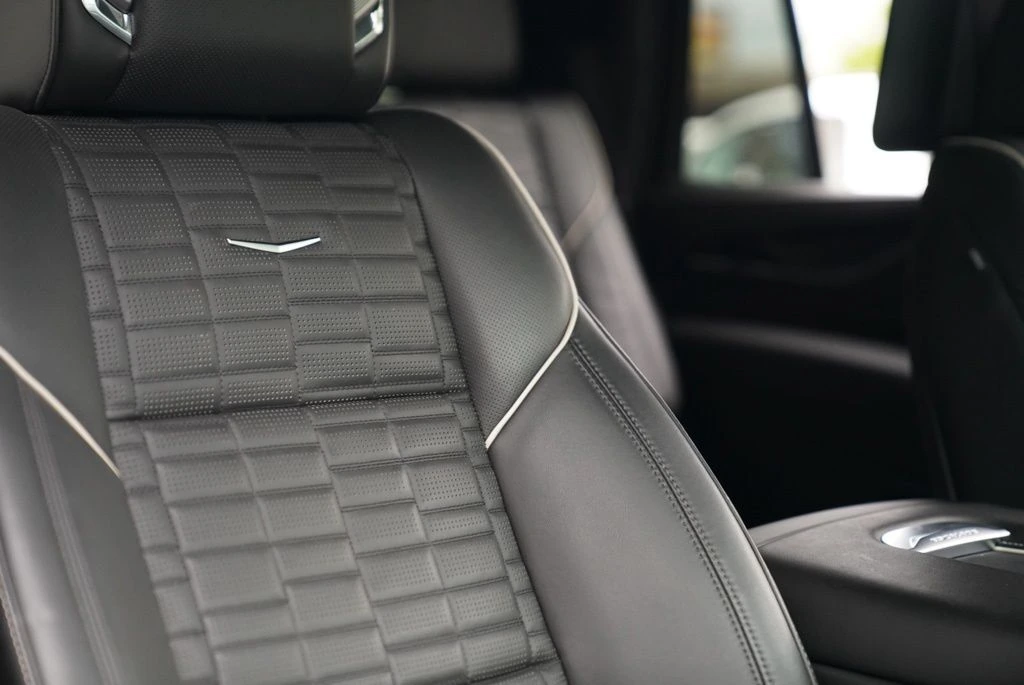 2023 Cadillac Escalade V-Series - Photo 53