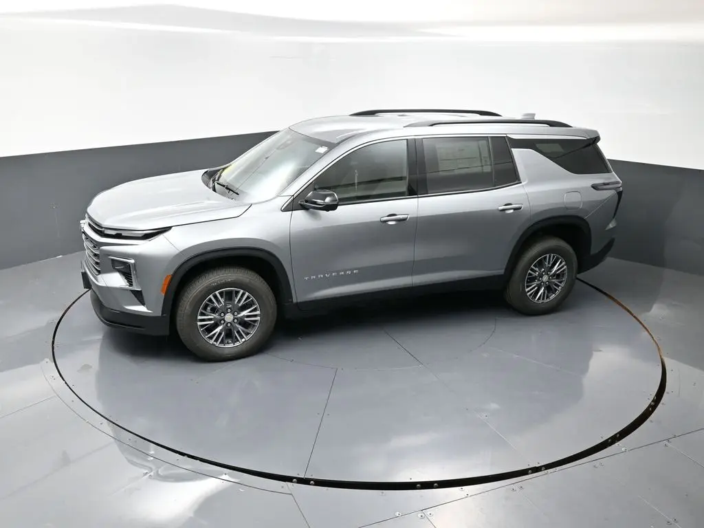 2026 Chevrolet Traverse 2LT photo 32