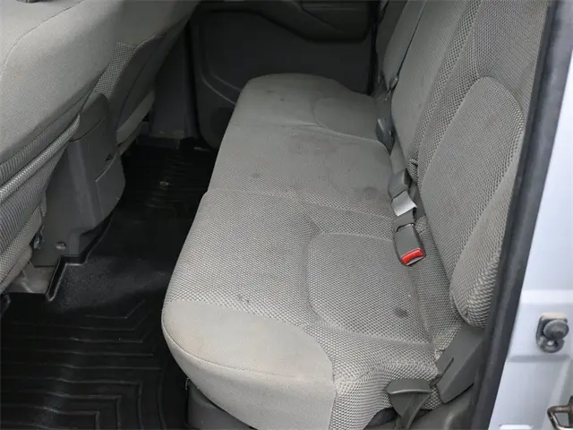 2016 Nissan Frontier SV photo 21