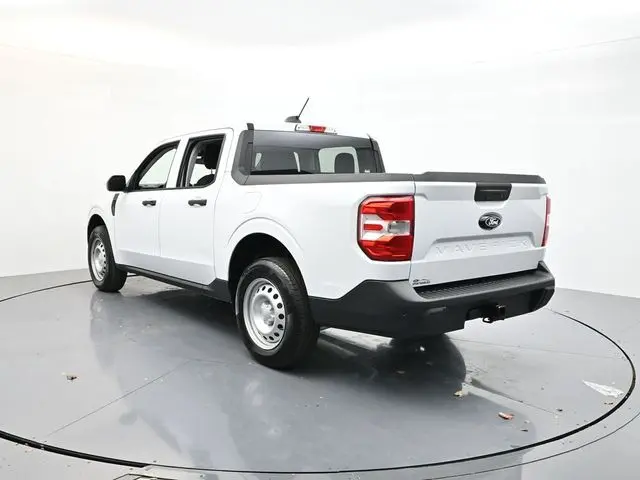 2025 Ford Maverick XL photo 3