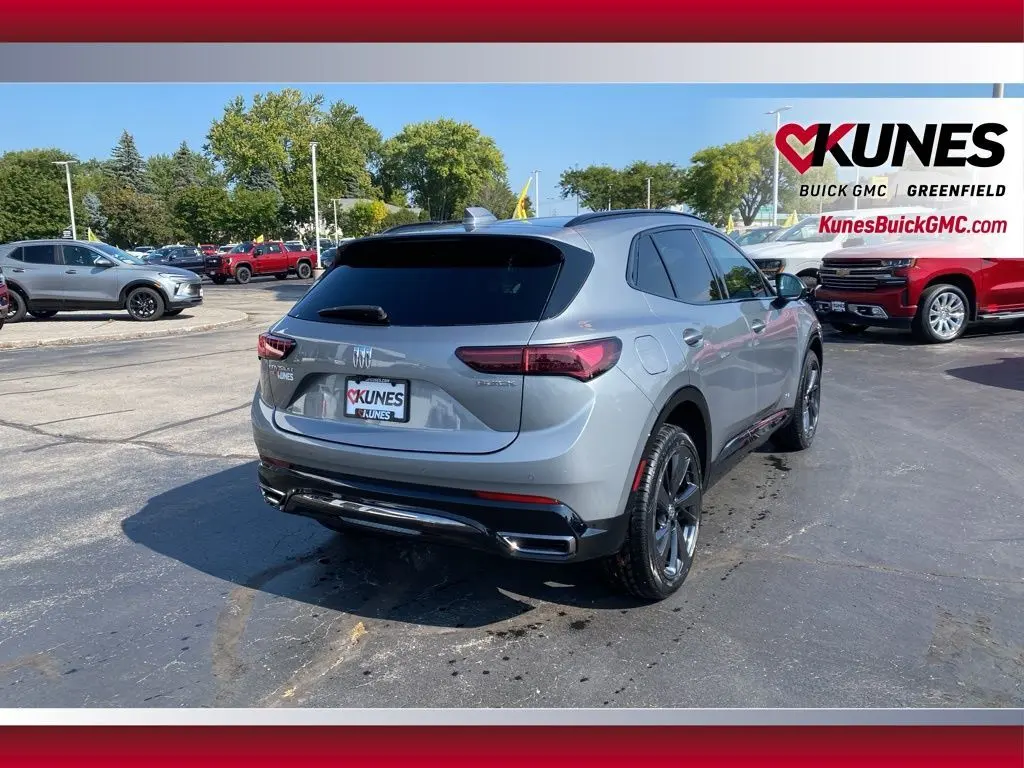 2024 Buick Envision Sport Touring photo 3